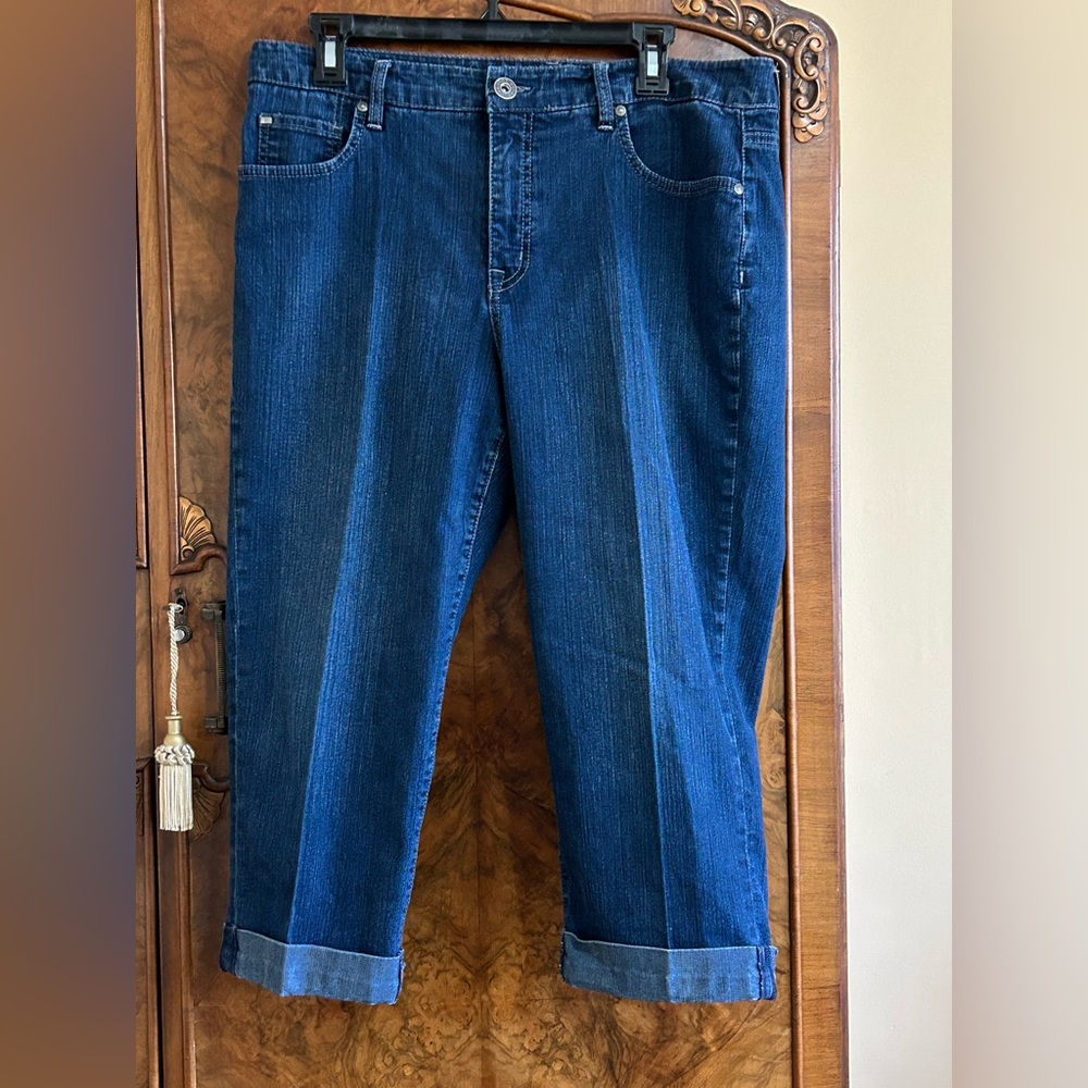 Bandolino Mandie crop jeans 14 average dark